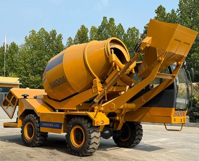 Самозагружающийся бетоносмеситель SZ6400