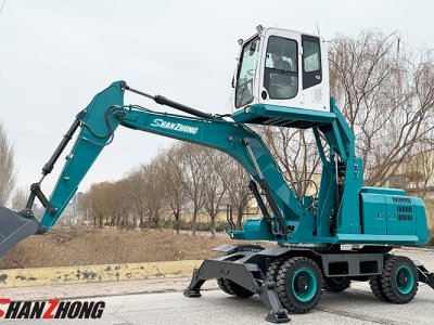 Колесный экскаватор 