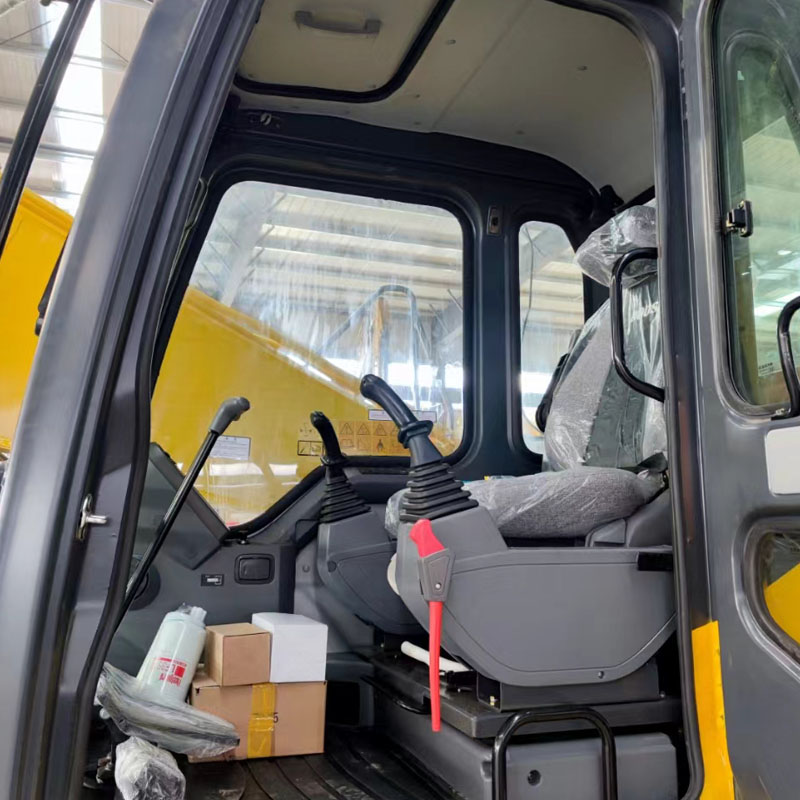 25 тонн Гусеничный экскаватор