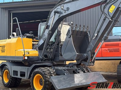 Колесный экскаватор SZL150