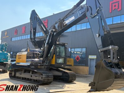 гусеничный экскаватор