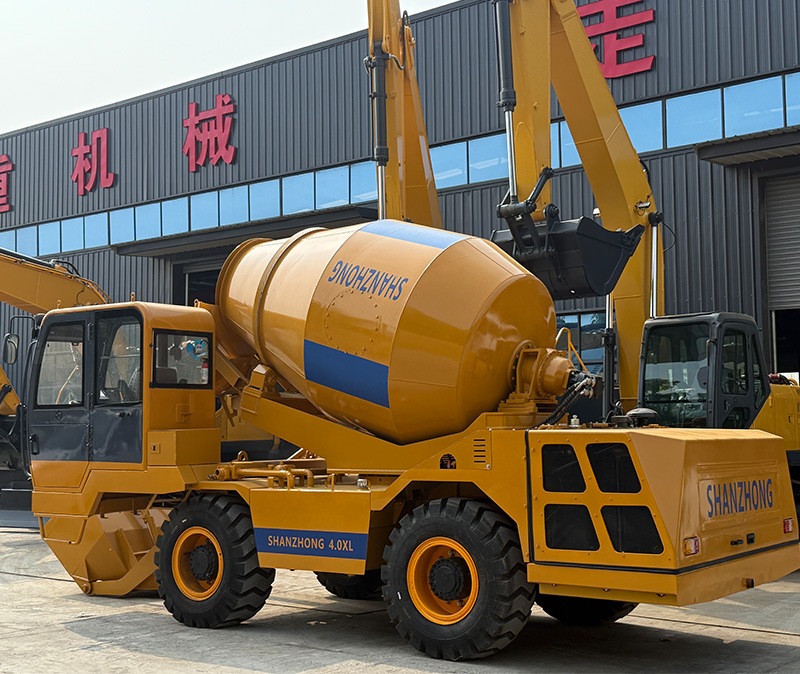 Self-loading concrete mixer SZ6400