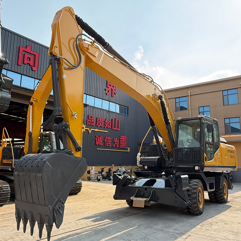 21-тонный колесный экскаватор