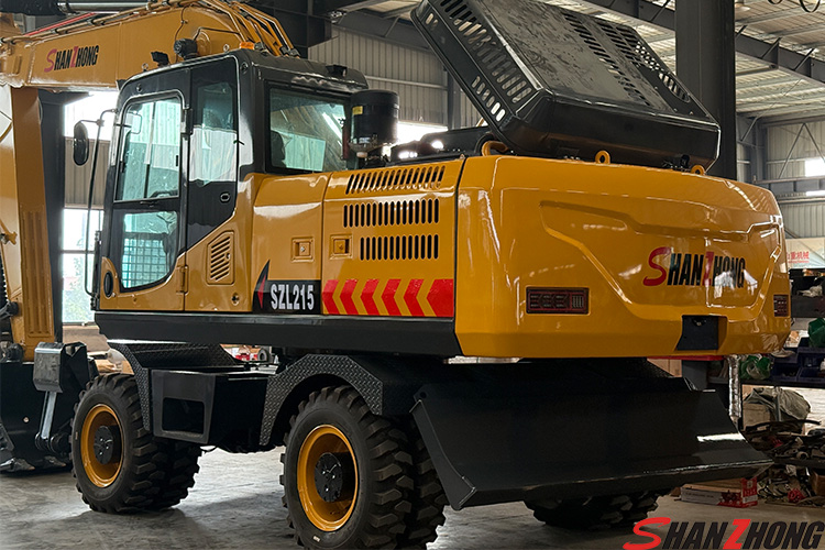 Большой колесный экскаватор SZL215