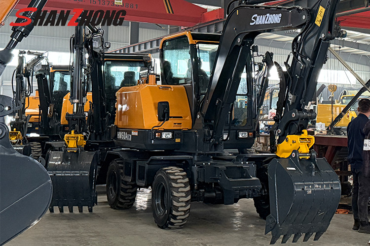 Колесный экскаватор 