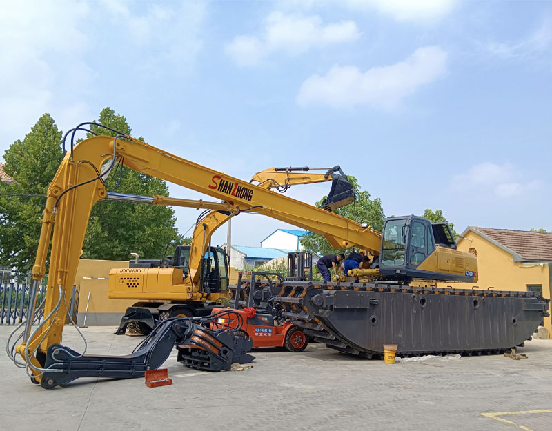 380 Экскаватор-амфибия